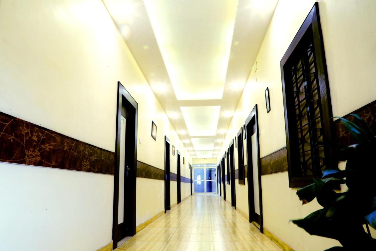 Hotel Prayag Allāhābād Junction Kültér fotó
