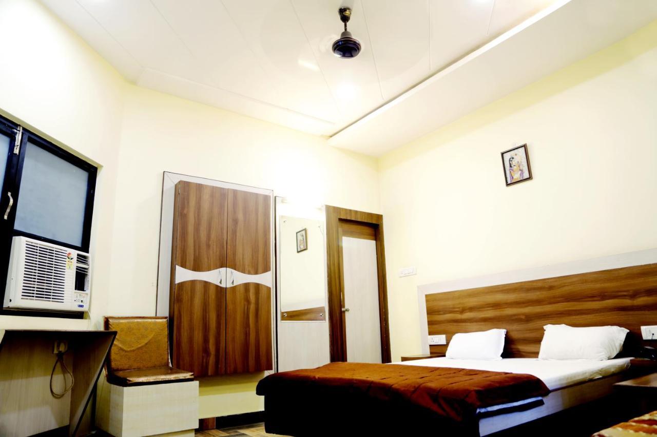 Hotel Prayag Allāhābād Junction Kültér fotó