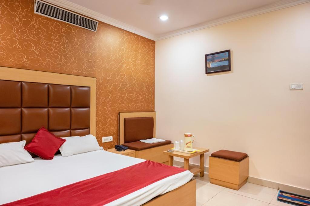 Hotel Prayag Allāhābād Junction Kültér fotó